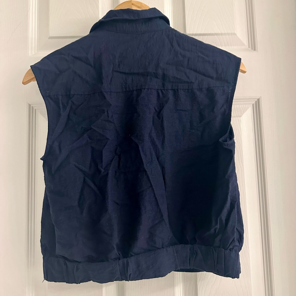 Old Navy Navy Sleeveless Button-Front Top | XS - Picture 2 of 5